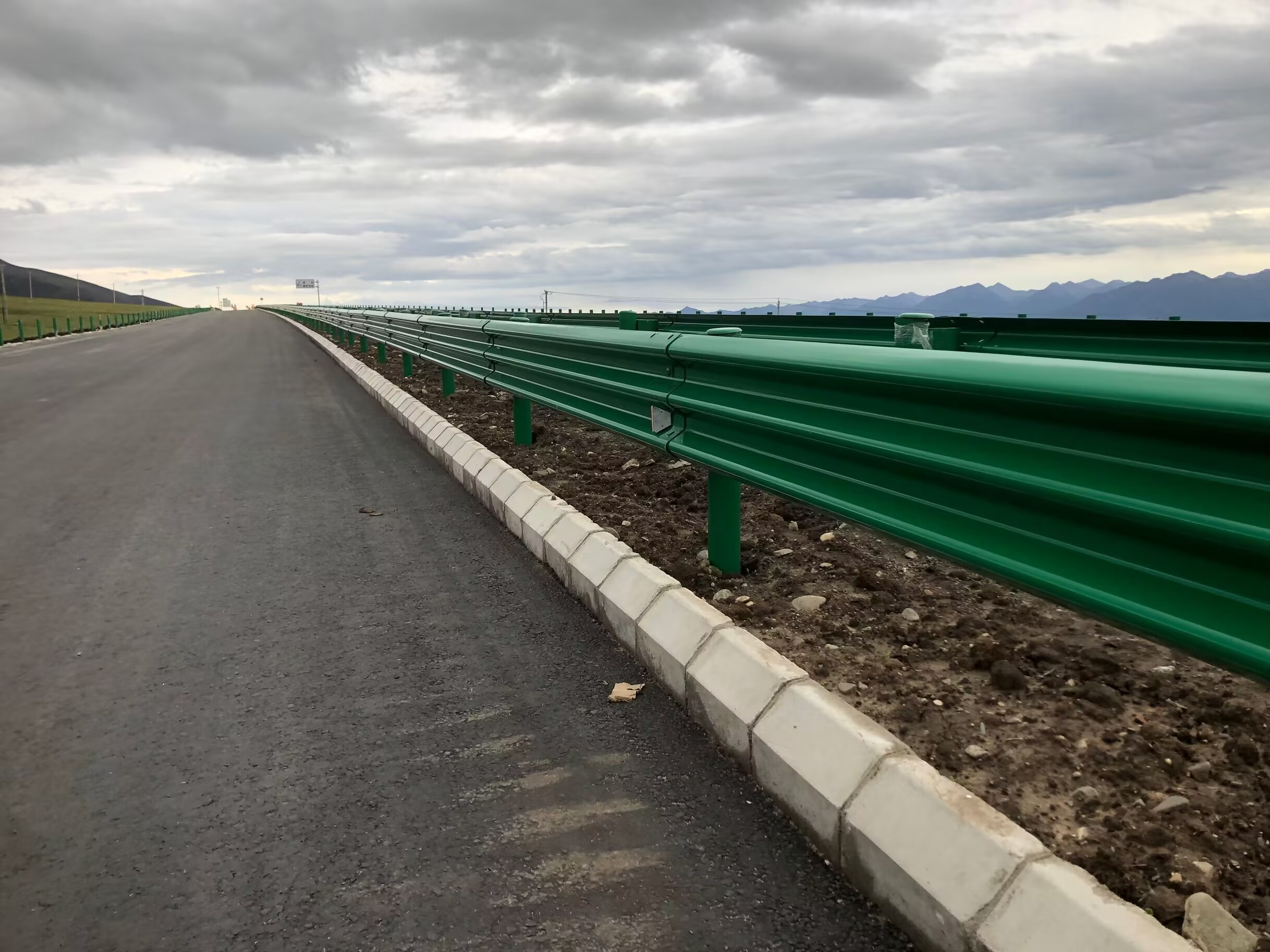 绍兴县乡村公路波形护栏波形护栏板 - 推荐